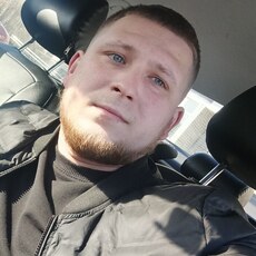 Владлен, 28, Иловайск