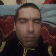 Роман, 34, Болгар
