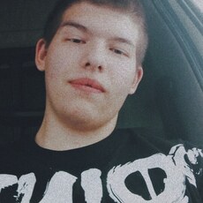 Слава, 20, Уяр