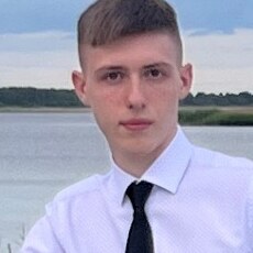 Виталя, 21, Красногорск