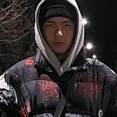 Тимофей, 20, Ялуторовск
