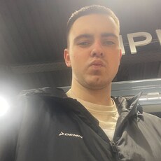 Демьян, 21, Вяземский