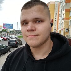 Артёмий, 25, Шимановск