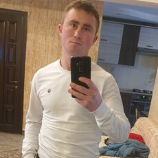 Тарас, 24, Аргун