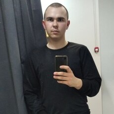 Максим, 23, Горняк (ДНР)