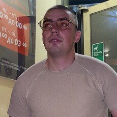 Эдик, 28, Среднеуральск