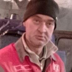Артём, 48, Марьинка