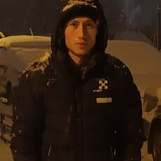 Валентин, 27, Калач