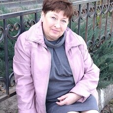 Юля, 55, Артём