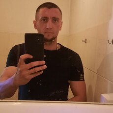 Валентин, 35, Кизел