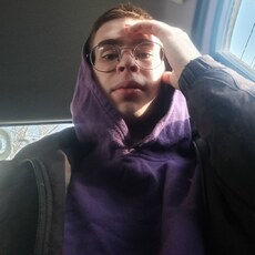 Гриша, 20, Волчанск