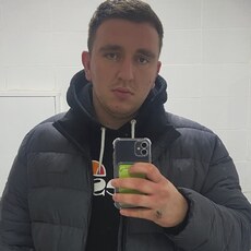Матвей, 24, Зимогорье