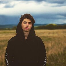 Владлен, 24, Мыски