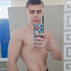 Максим, 25, Амурск