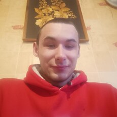 Саша, 21, Лениногорск