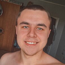Адам, 24, Камышин