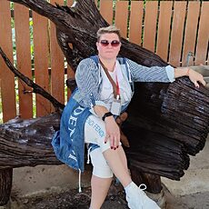 Анастасия, 46, Сватово