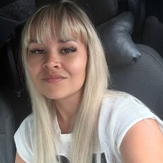Лина, 19, Белый