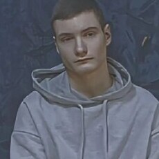 Арсений, 21, Красный Холм