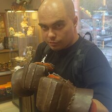 Харитон, 32, Пласт
