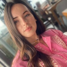 Злата, 30, Донецк (ДНР)