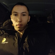Захар, 22, Надым
