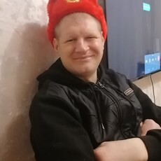 Лукас, 36, Молодогвардейск