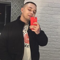 Макс, 27, Бикин