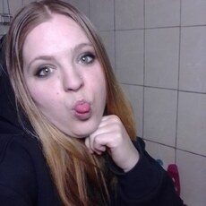 Ангелина, 27, Кириллов