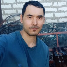 Эдуард, 40, Михайловка