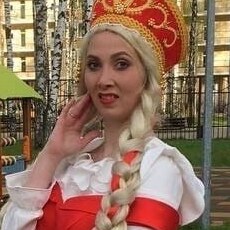Аня, 30, Северск (ДНР)