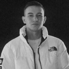 Лукас, 21, Северск (Томская область)