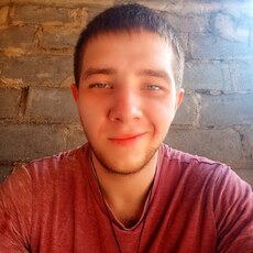 Боря, 26, Трёхгорный