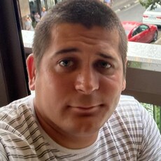 Олег, 29, Чапаевск