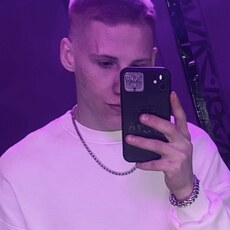 Гриша, 22, Омск