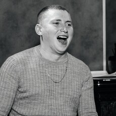 Денис, 32, Туринск