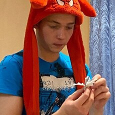 Артём, 22, Амурск