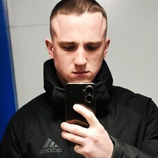 Виталя, 22, Сафоново