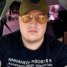 Леонид, 32, Кизел