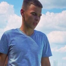Иван, 21, Туринск