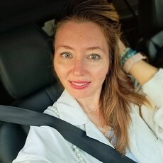 Алёна, 41, Шахтёрск