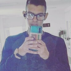Глеб, 21, Сухиничи