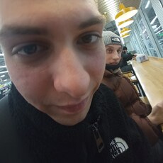 Адам, 21, Димитровград