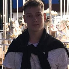 Анатолий, 21, Плёс