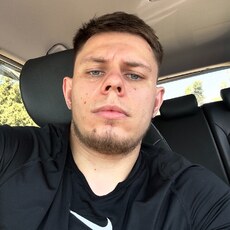 Петя, 26, Киров (Калужская область)