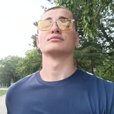 Вова, 24, Красноярск