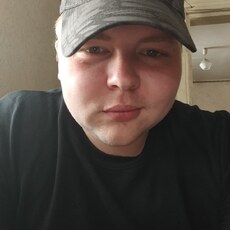 Илья, 25, Мезень