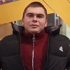 Богдан, 21, Урай