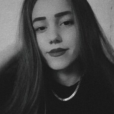 Флора, 21, Короча