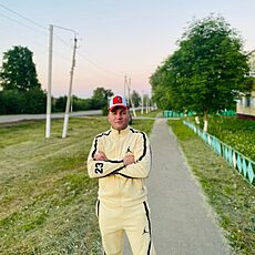 Эмиль, 27, Сватово